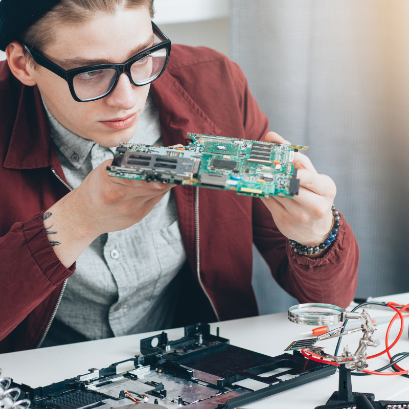 taller de reparacion de ordenadores y componentes informaticos en Ondarrua